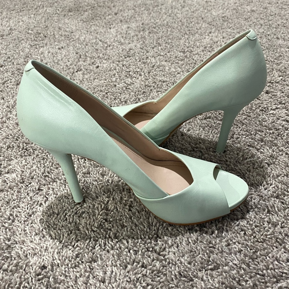 BCBGeneration heels - Picture 2 of 6